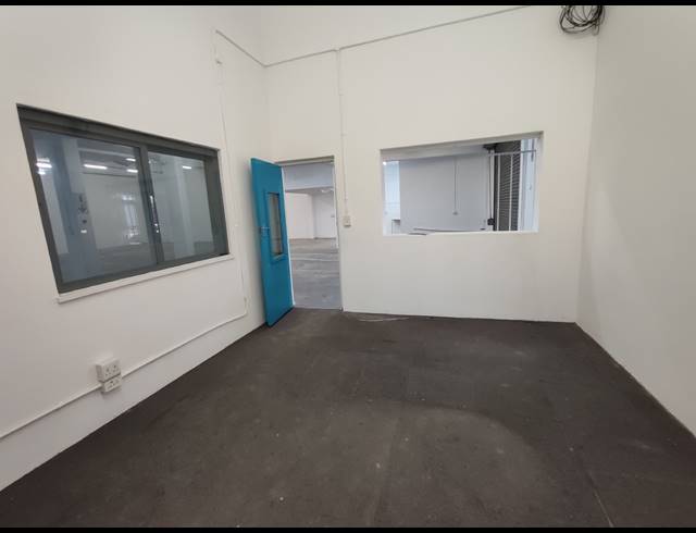 490M² FACTORY TO LET IN NDABENI